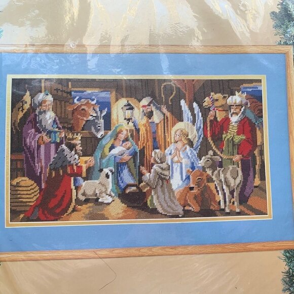 Christmas Nativity Scene 18x10 Needlepoint Kit Nancy Rossi NEW sealed Bucilla - Picture 2 of 8